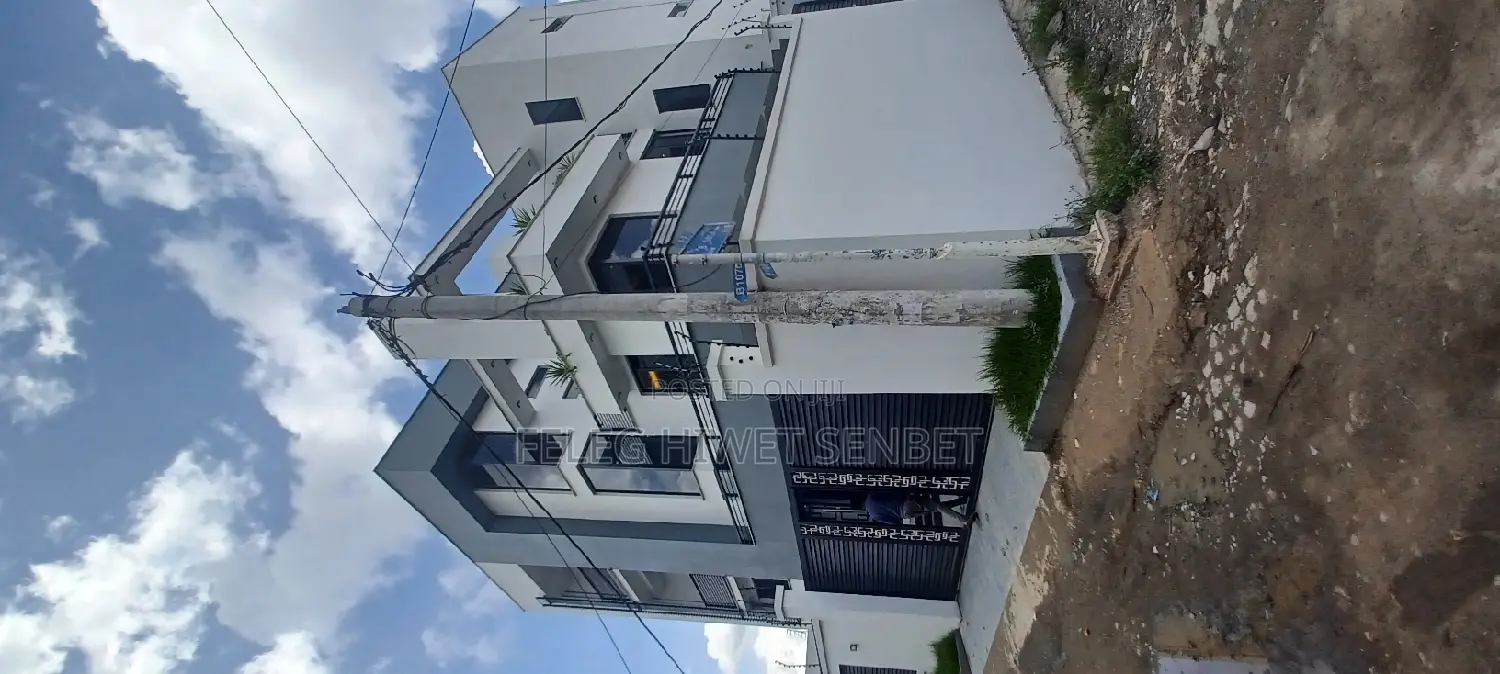 Furnished 6bdrm House in አአ, Bole for sale