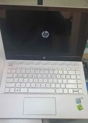 Laptop HP Pavilion 14 8GB Intel Core I5 HDD+SSD 1.5T
