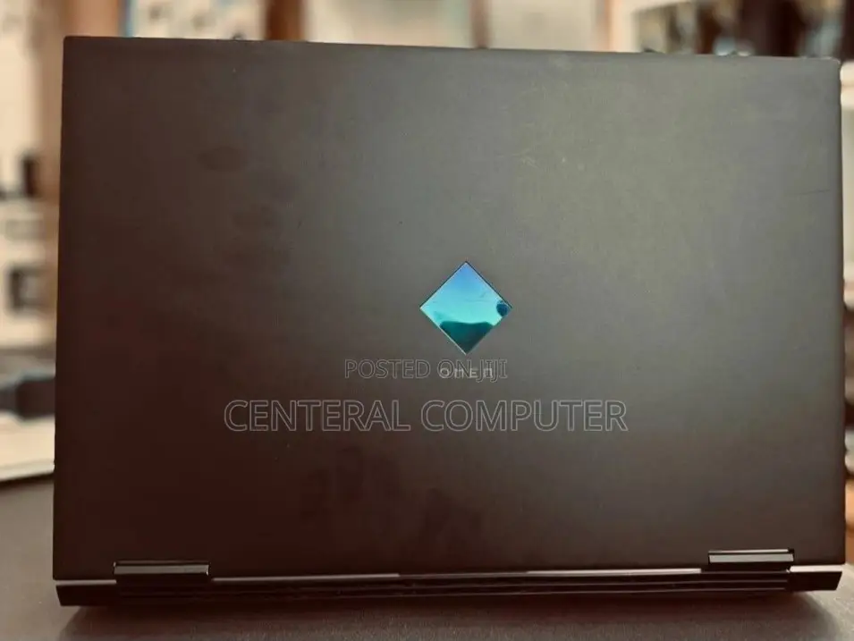 New Laptop HP 14-Dq2031tg 8GB Intel Core I7 SSD 512GB