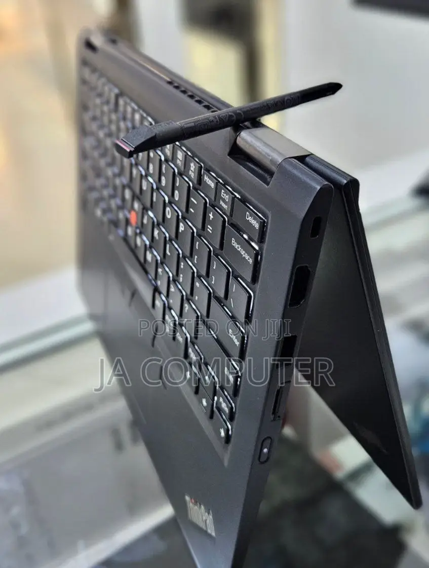 New Laptop Lenovo ThinkPad X390 Yoga 8GB Intel Core I5 SSD 512GB