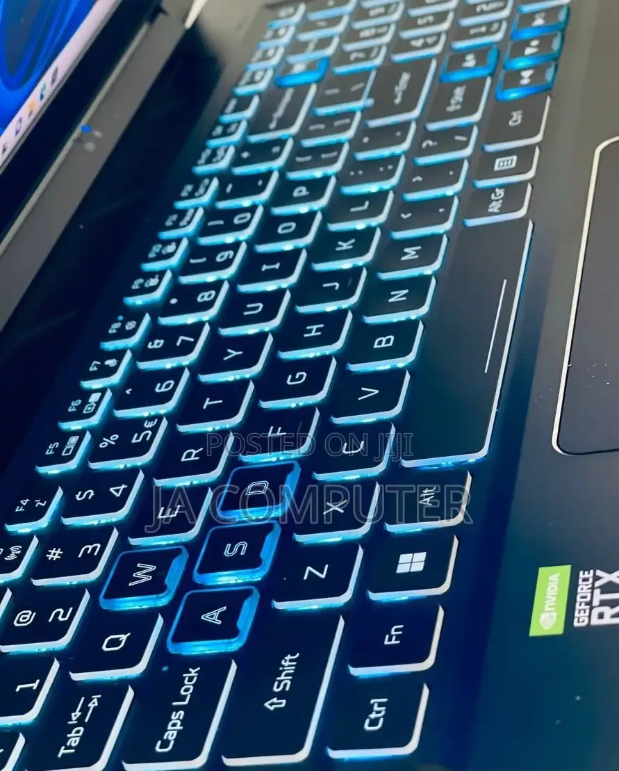 New Laptop Acer Predator Helios 300 16GB Intel Core I9 SSD 512GB