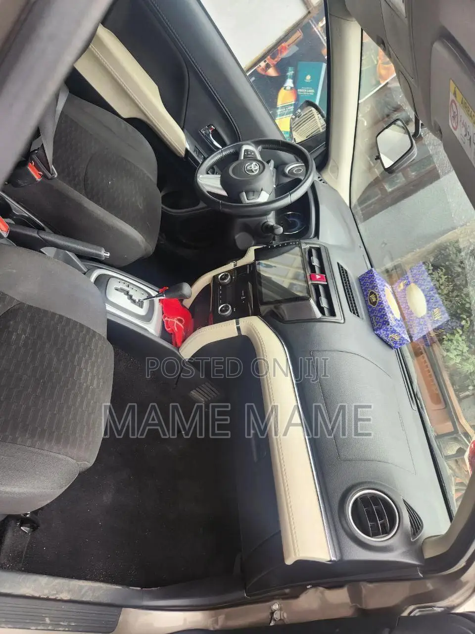 Toyota Rush 2022 Silver