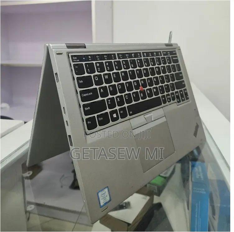 New Laptop Lenovo ThinkPad Yoga 370 8GB Intel Core I5 SSD 512GB