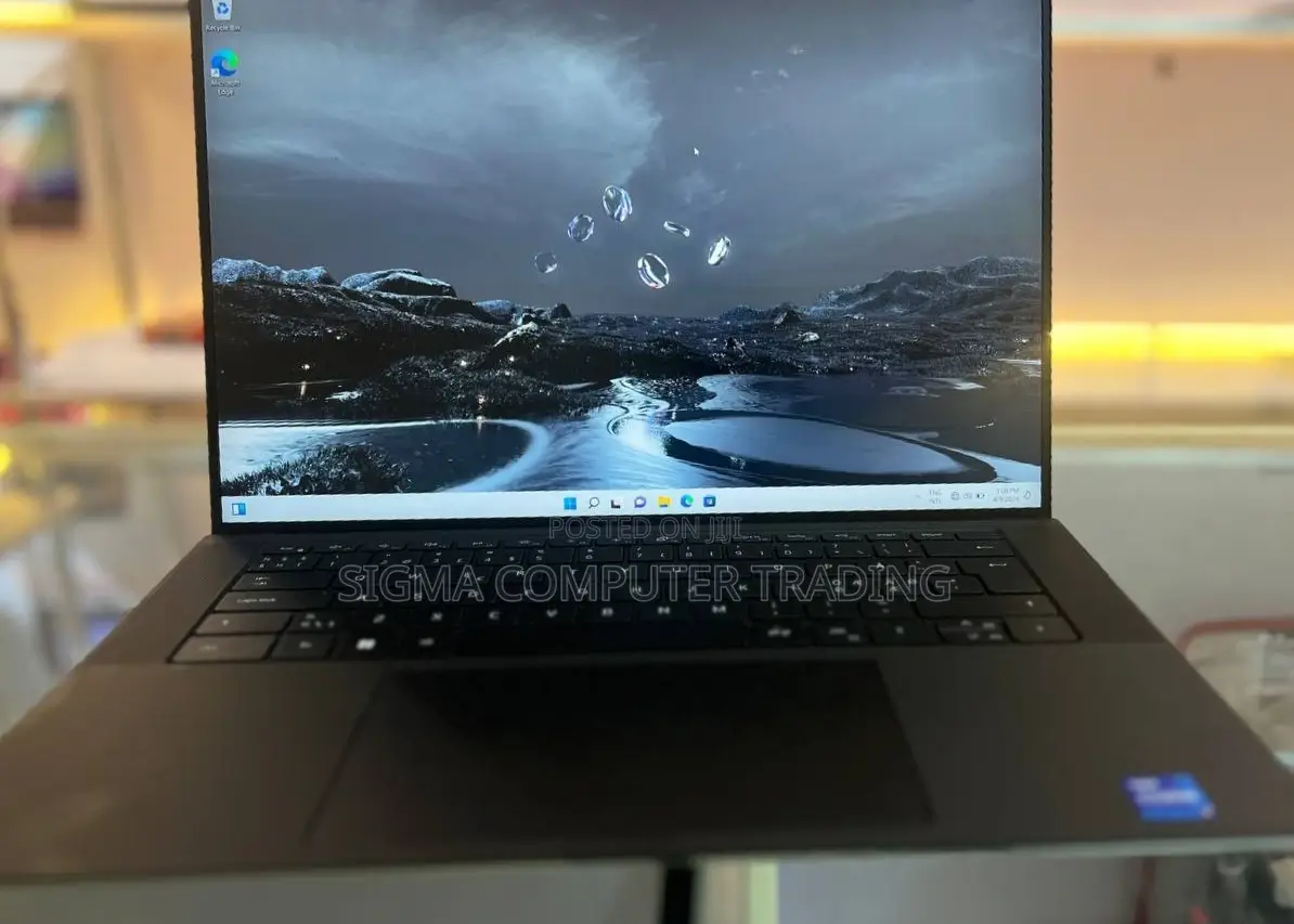 New Laptop Dell XPS 15 16GB Intel Core I7 SSD 512GB