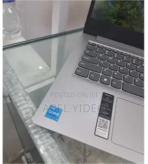 New Laptop Lenovo Ideapad 3 8GB Intel Core I3 SSD 256GB