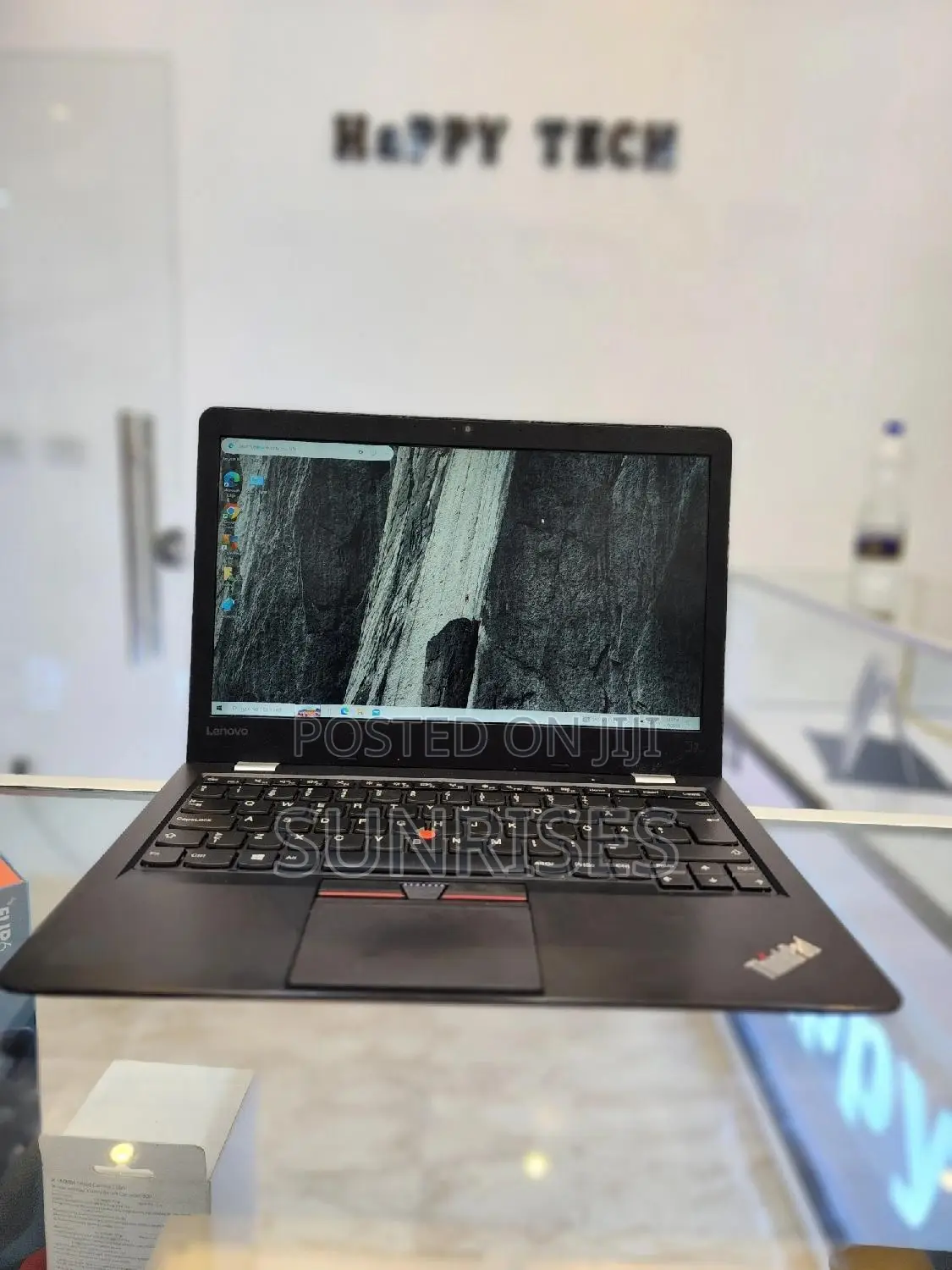 New Laptop Lenovo ThinkPad 10 4GB Intel Core I3 SSD 128GB