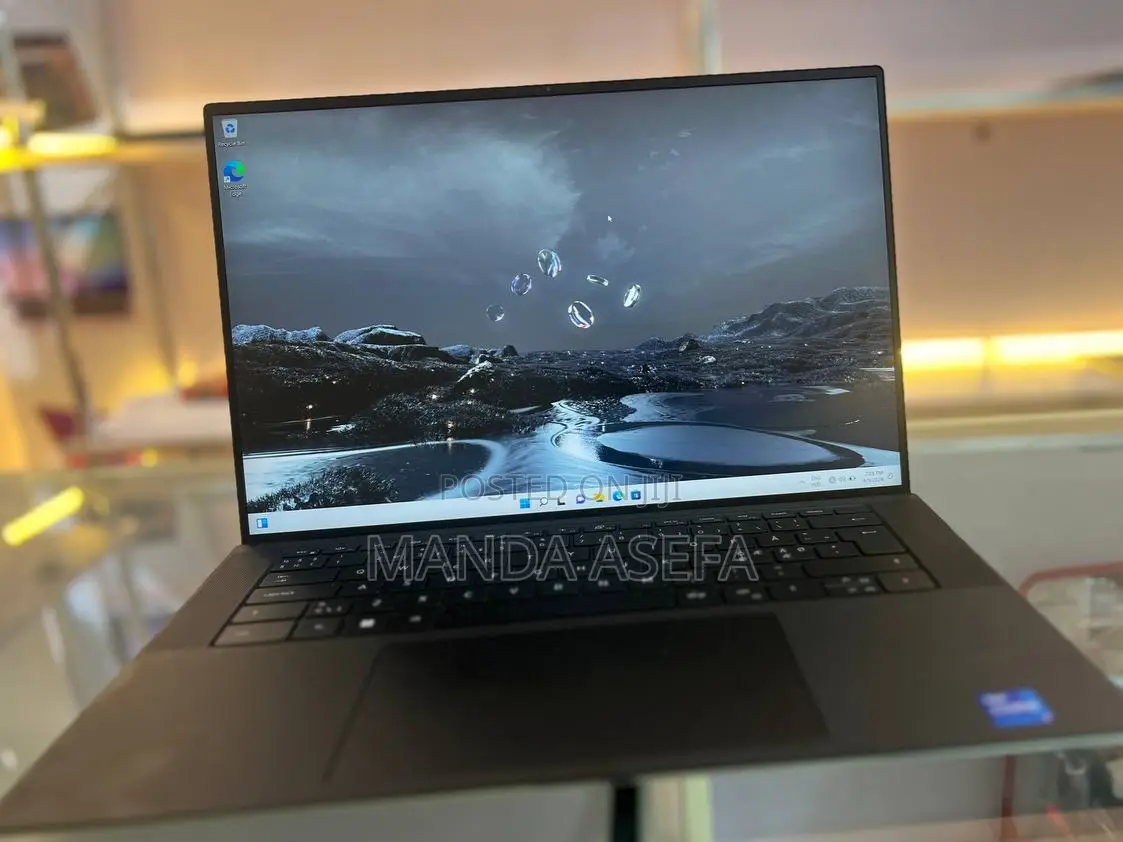 New Laptop Dell XPS 15 16GB Intel Core I7 SSD 512GB