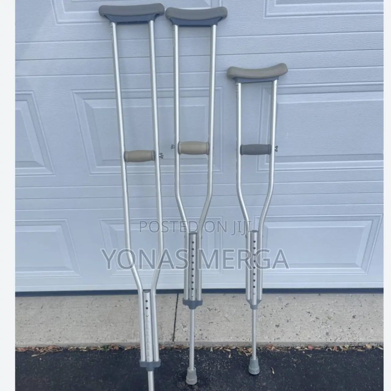 Auxiliary Crutches `ጀርባዎ ሳያሞት Crutches^ቀጥ ብለዉ እንዲንቀሳቀሱ|ክራንች