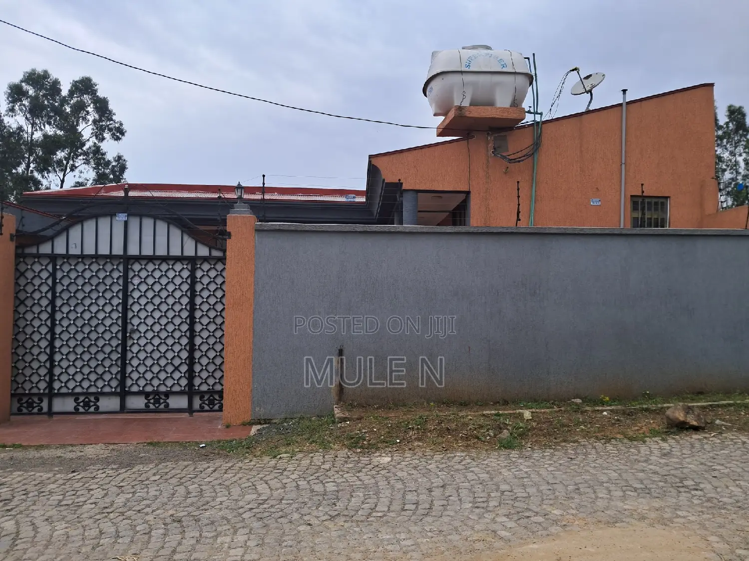 Furnished 4bdrm House in Ayat Gebireal, Yeka for sale