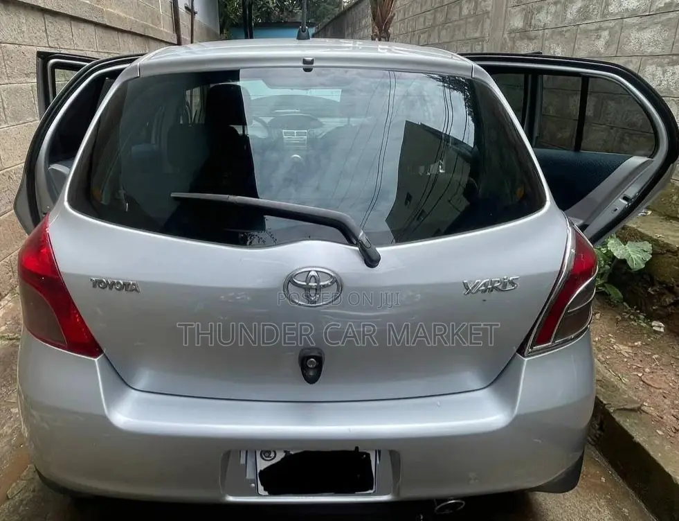 Toyota Yaris 1.0 VVT-i 2007 Silver