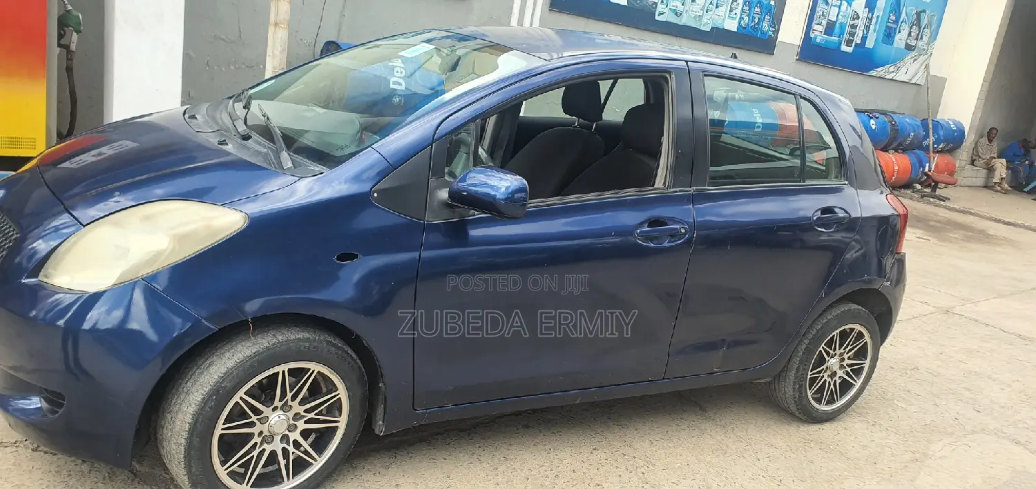 Toyota Yaris 1.0 C 2005 Blue