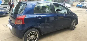 Toyota Yaris 1.0 C 2005 Blue