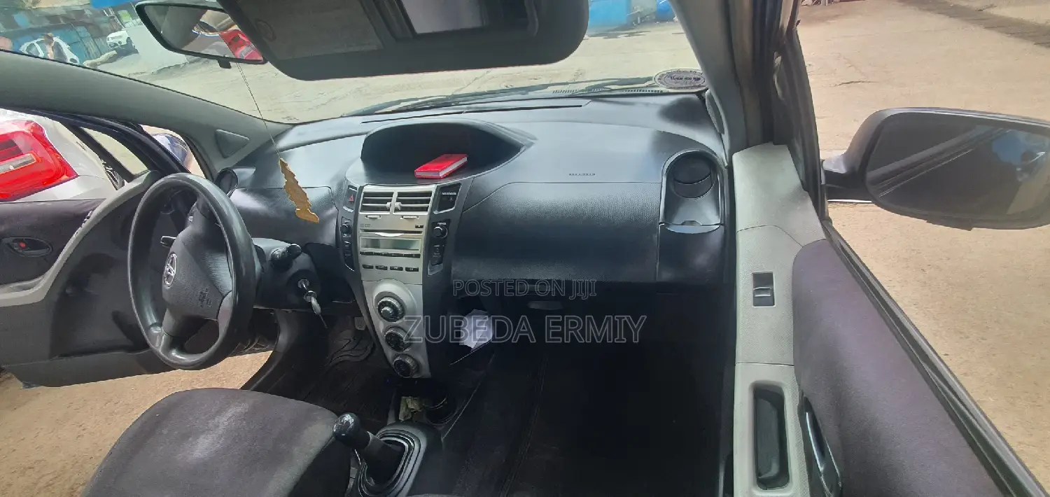 Toyota Yaris 1.0 C 2005 Blue