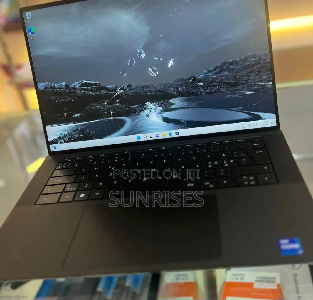 New Laptop Dell XPS 15 16GB Intel Core I7 SSD 512GB