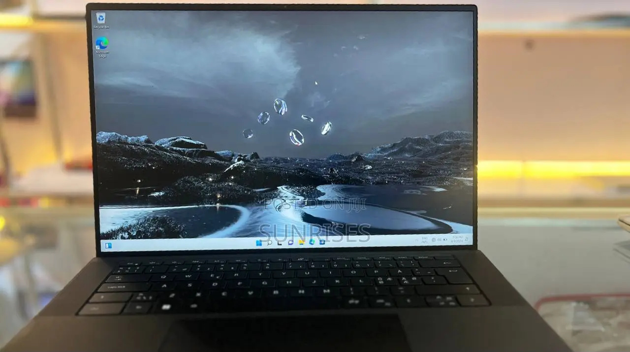 New Laptop Dell XPS 15 16GB Intel Core I7 SSD 512GB