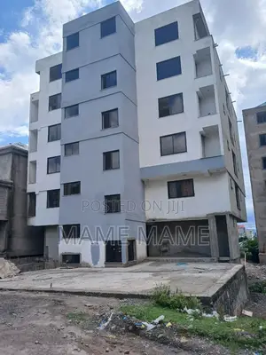 12bdrm House in Addis Abeba, Bole for sale