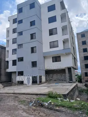 12bdrm House in Addis Abeba, Bole for sale