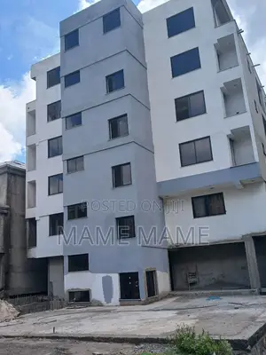12bdrm House in Addis Abeba, Bole for sale