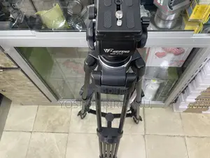 Photo - Professional Camera Tripod