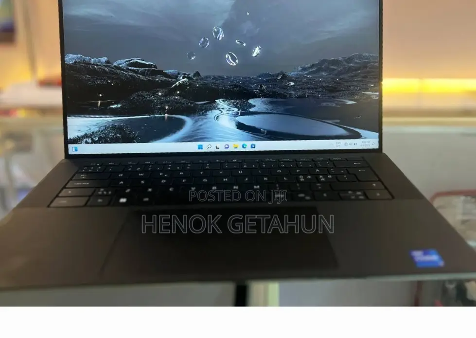 New Laptop Dell XPS 15 16GB Intel Core I7 SSD 512GB