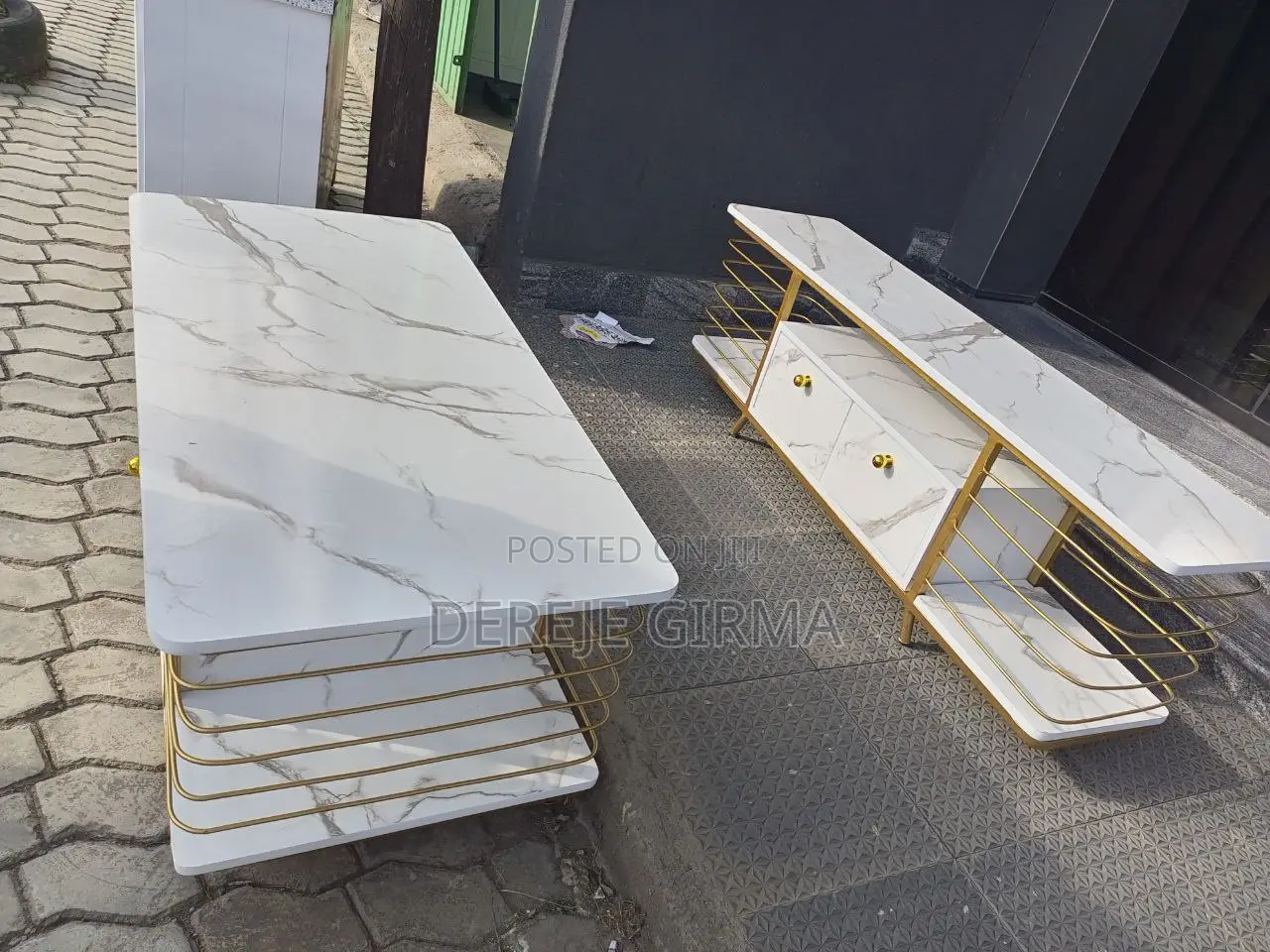 ማች ጠረጴዛና ቲቪ ማስቀመጫ