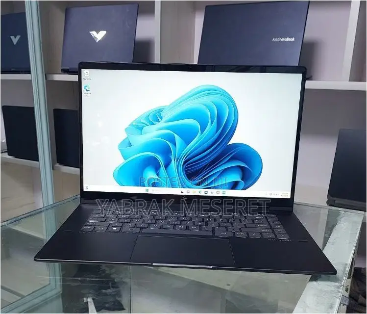 New Laptop HP Envy X360 16GB AMD Ryzen 7 SSD 512GB