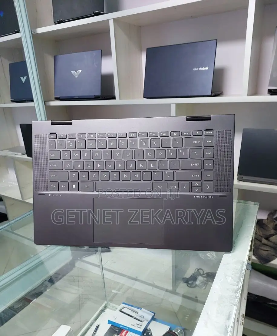 New Laptop HP Envy 13 16GB AMD Ryzen 7 SSD 512GB