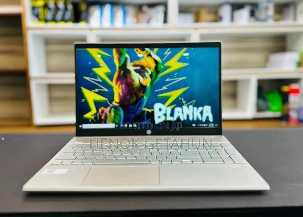 New Laptop HP Pavilion 15 8GB Intel Core i5 SSD 512GB