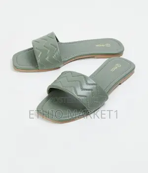 Women's Textured Slip-on Sandals