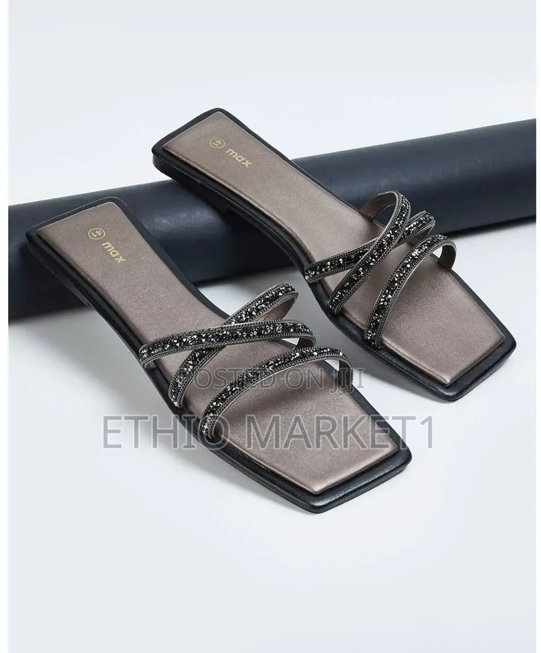 Women's Textured Slip-on Sandals