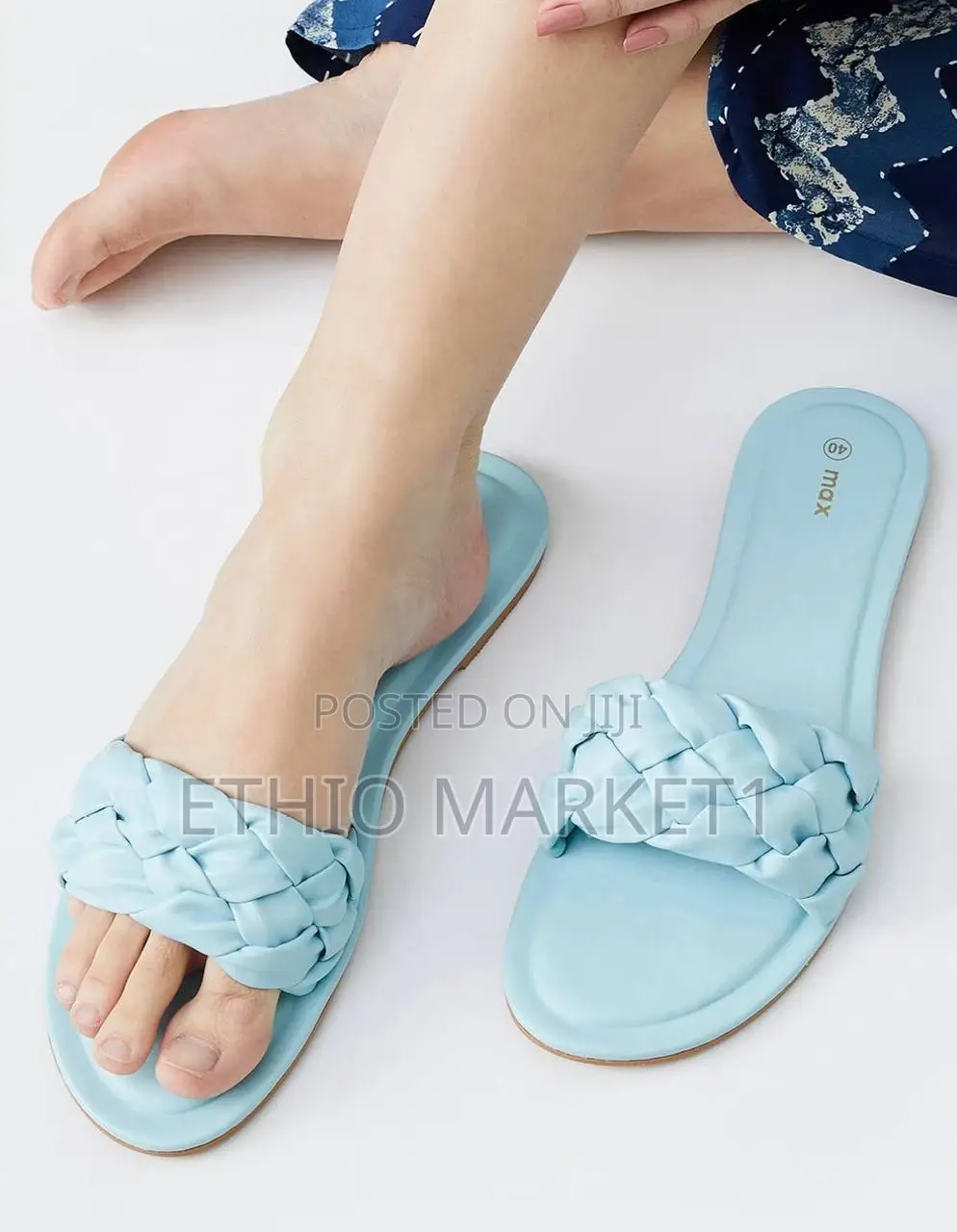 Women's Textured Slip-on Sandals