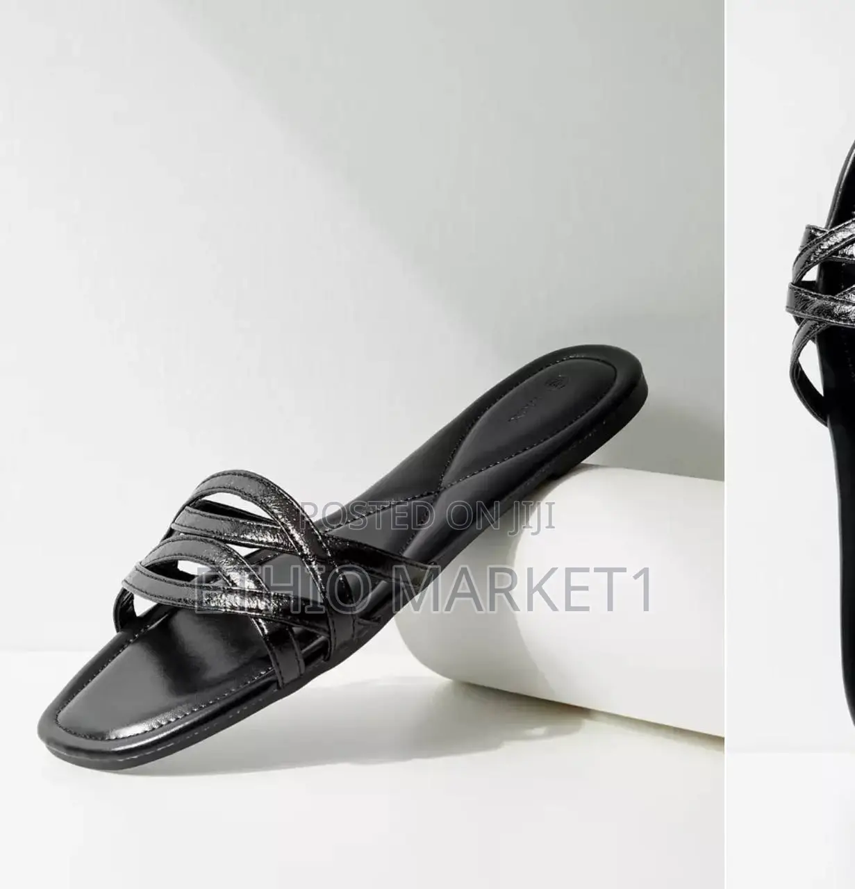 Women's Textured Slip-on Sandals