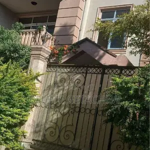6bdrm House in ሰሚት ፍየልቤት G+2 ዘመናዊ, Bole for sale