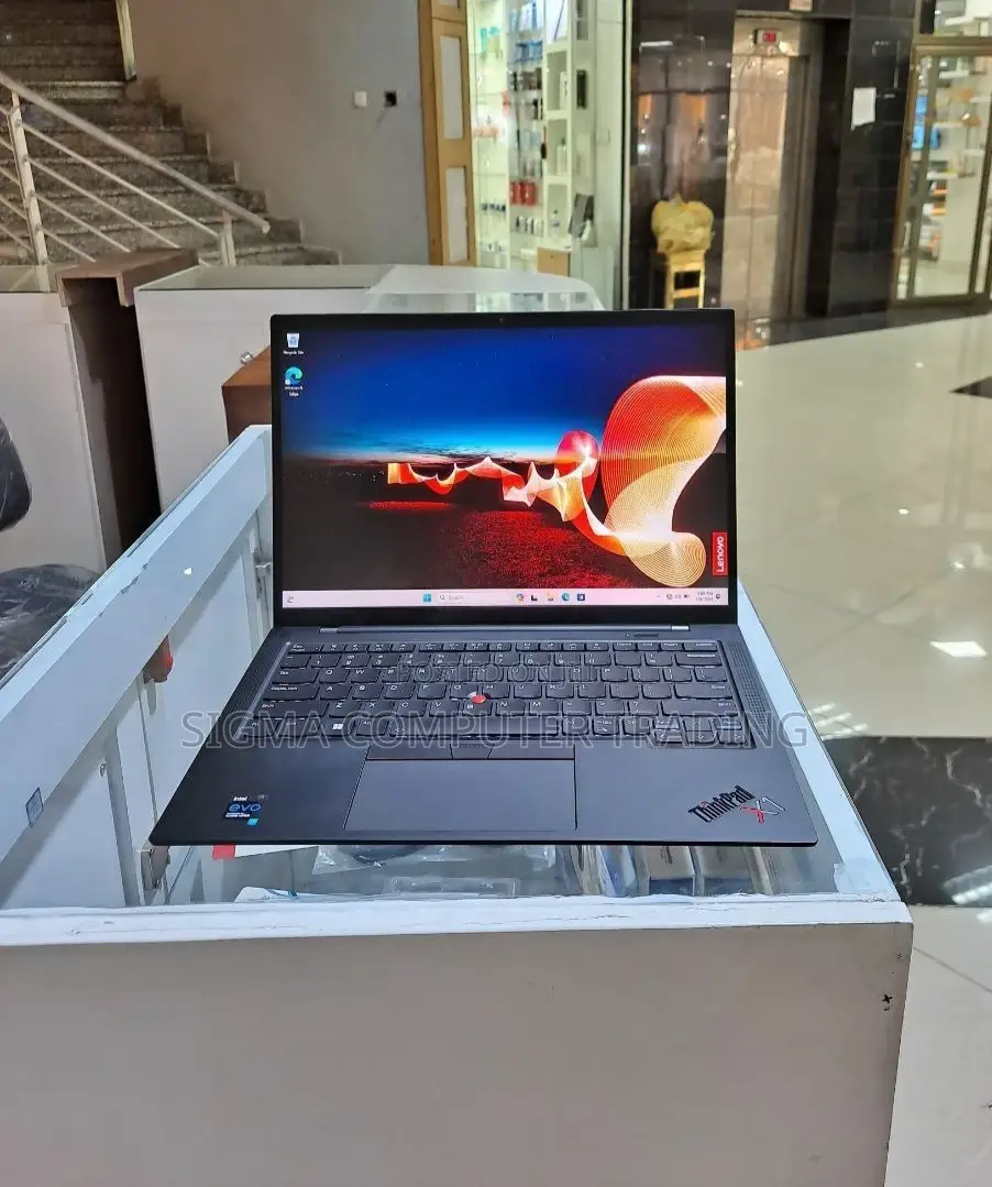 New Laptop Lenovo ThinkPad X1 Carbon 16GB Intel Core I7 SSD 512GB