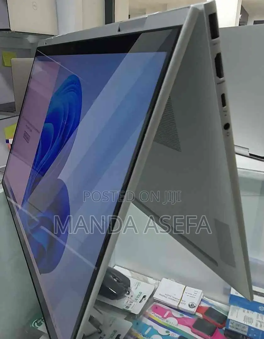 New Laptop HP Envy X360 8GB Intel Core I7 SSD 1T