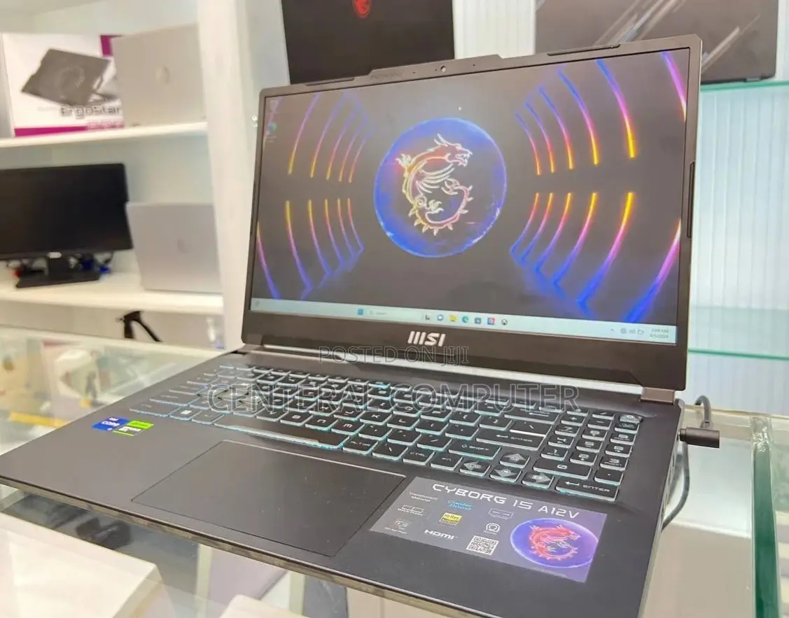 New Laptop MSI GE66 Raider 16GB Intel Core I7 SSD 1T