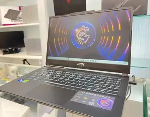 New Laptop MSI GE66 Raider 16GB Intel Core I7 SSD 1T