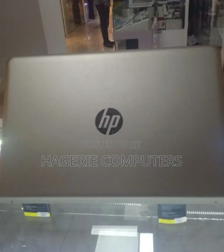 New Laptop HP Pavilion 11 8GB Intel Core I3 HDD 1T