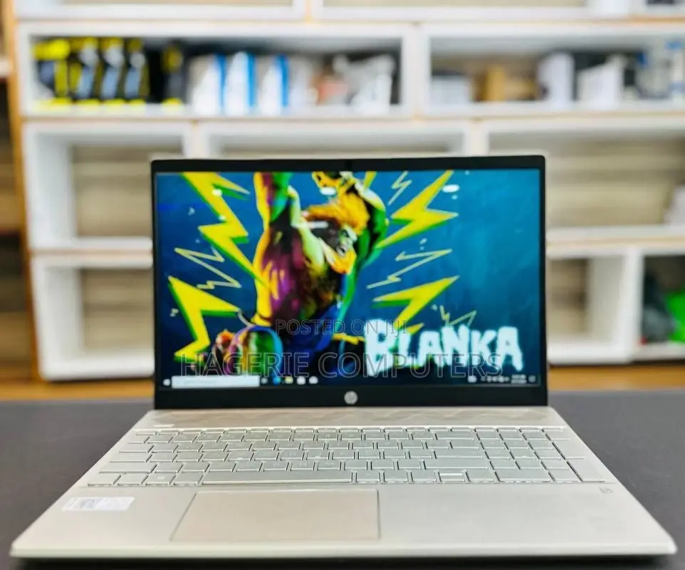 New Laptop HP Pavilion 10 8GB Intel Core I5 SSD 512GB