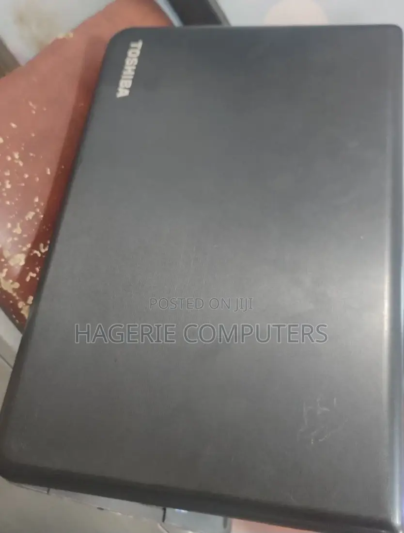 New Laptop Toshiba 4GB Intel Core I3 HDD 500GB