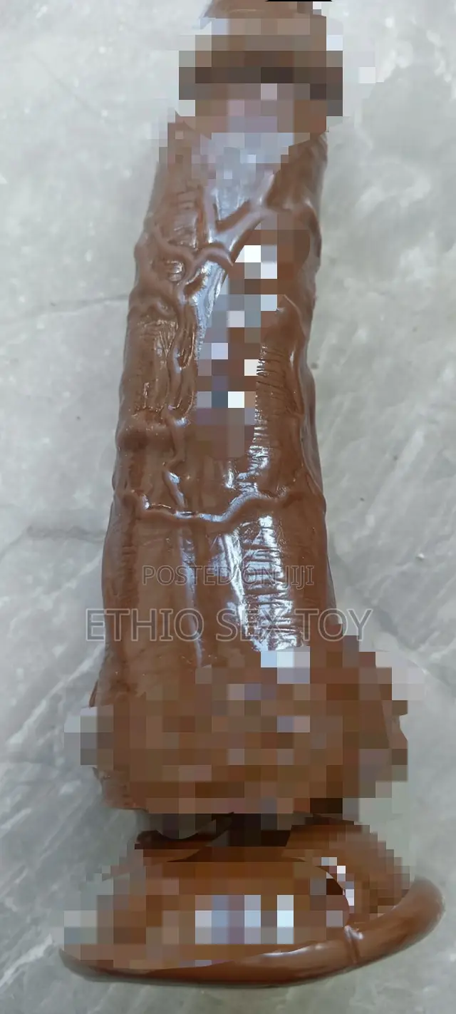 Realistic Dildo
