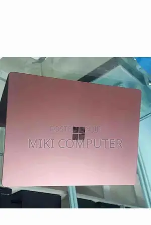 New Laptop Microsoft Surface 8GB Intel Core i5 SSD 256GB