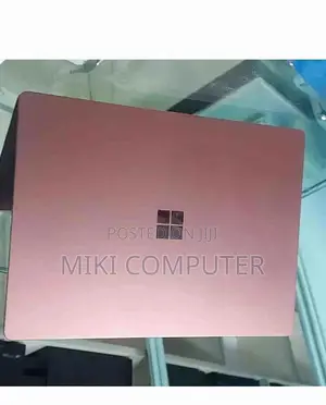 New Laptop Microsoft Surface 8GB Intel Core i5 SSD 256GB