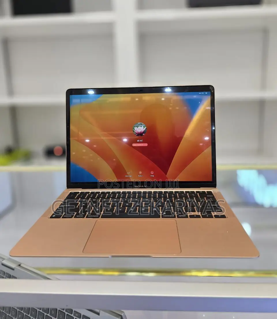 New Laptop Apple MacBook Air 2020 M1 8GB Apple M1 SSD 256GB