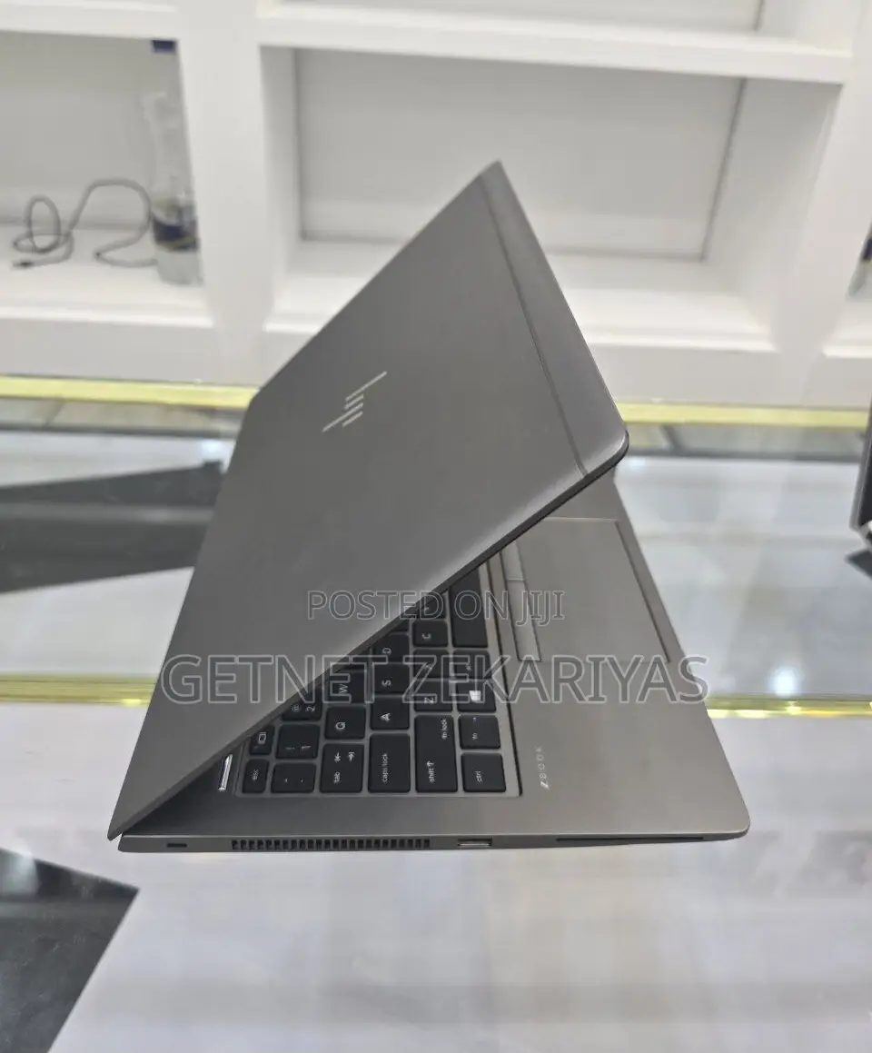 New Laptop HP ZBook 14 16GB Intel Core I7 SSD 512GB