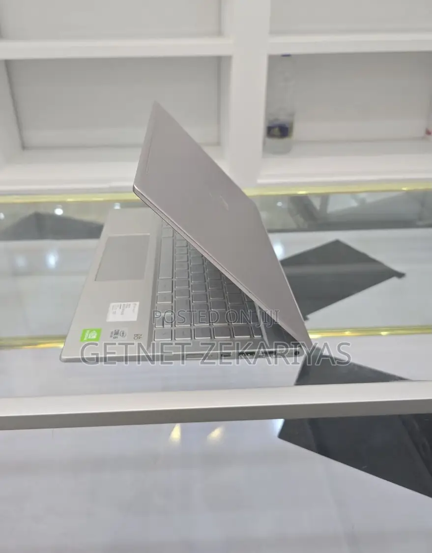 New Laptop HP Pavilion 14 8GB Intel Core I5 SSD 512GB