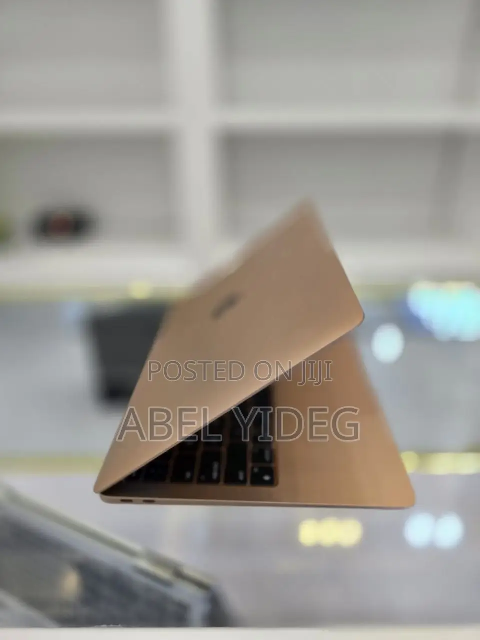 New Laptop Apple MacBook Air 2020 M1 8GB Apple M1 SSD 256GB