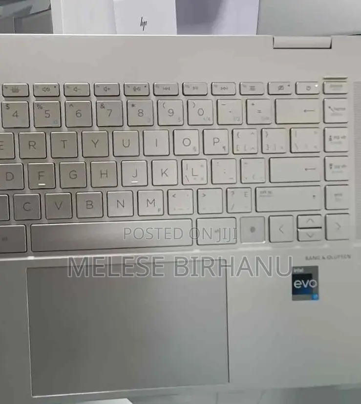 New Laptop HP Envy X360 8GB Intel Core I7 SSD 1T