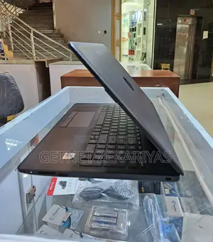 New Laptop HP Stream Notebook 8GB Intel Core I5 HDD 1T