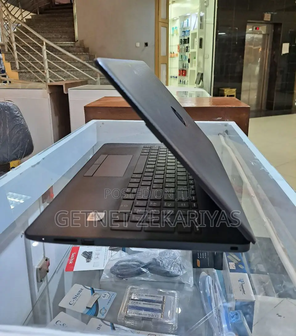 New Laptop HP Stream Notebook 8GB Intel Core I5 HDD 1T